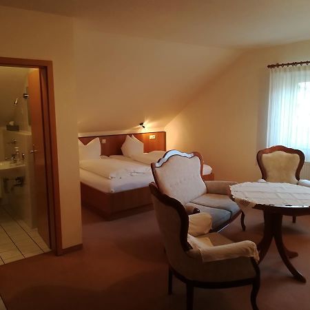 Weinbau & Pension "8Zeilen" Golk Экстерьер фото