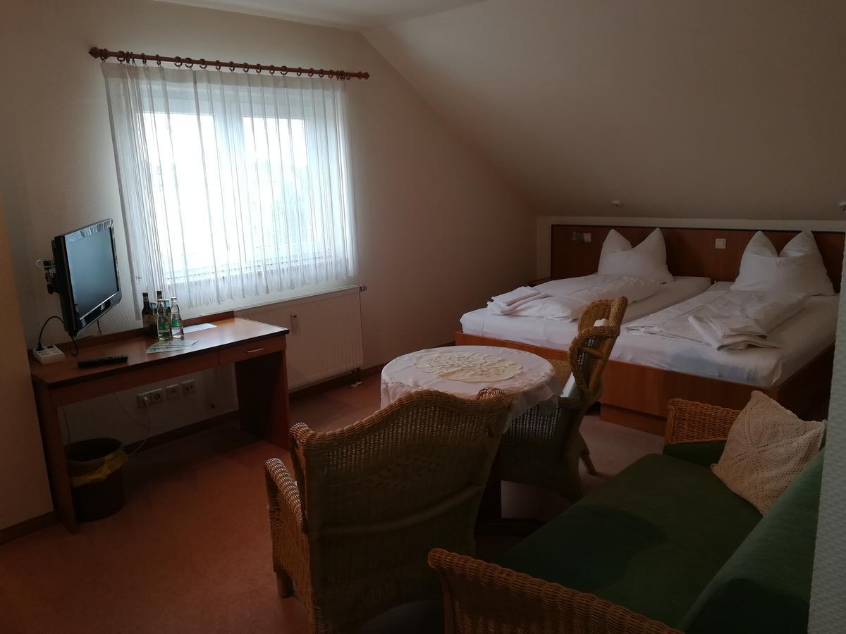 Weinbau & Pension "8Zeilen" Golk Экстерьер фото